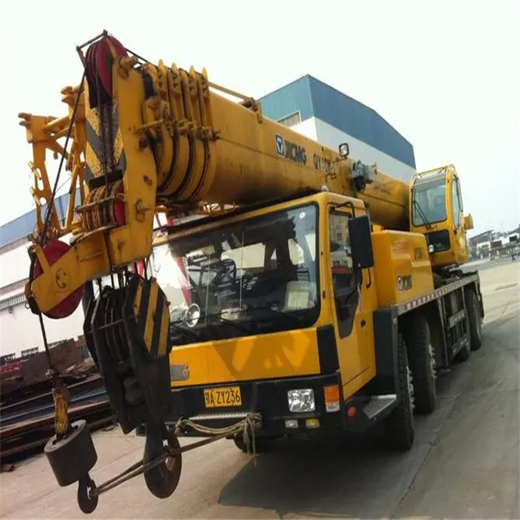 巨鹿在吊车出租的过程容易发生的一些问题